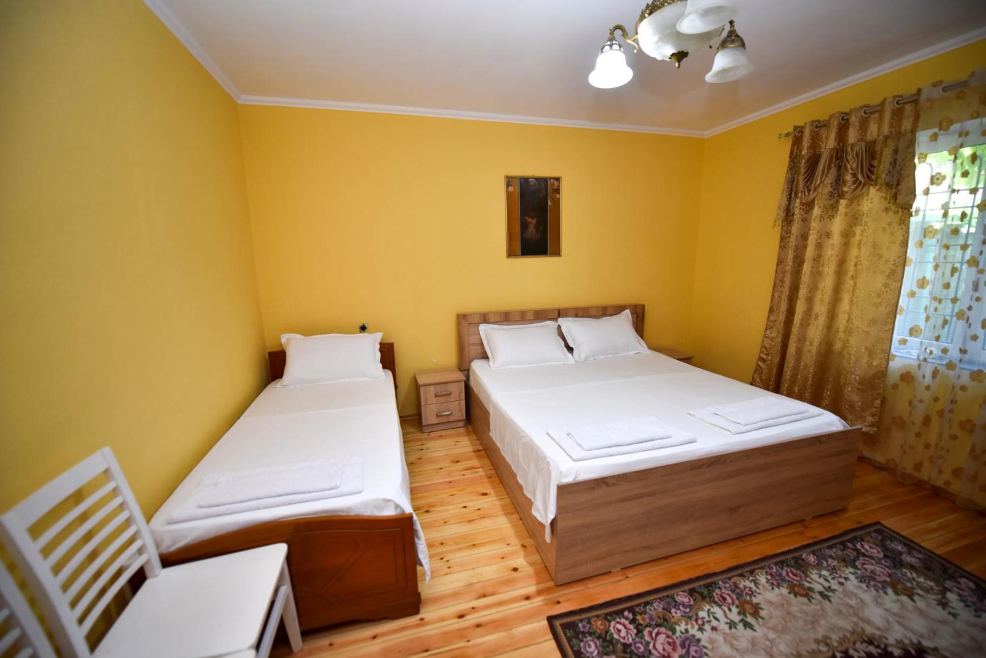 Fran'S Traditional House Shkodër Екстериор снимка