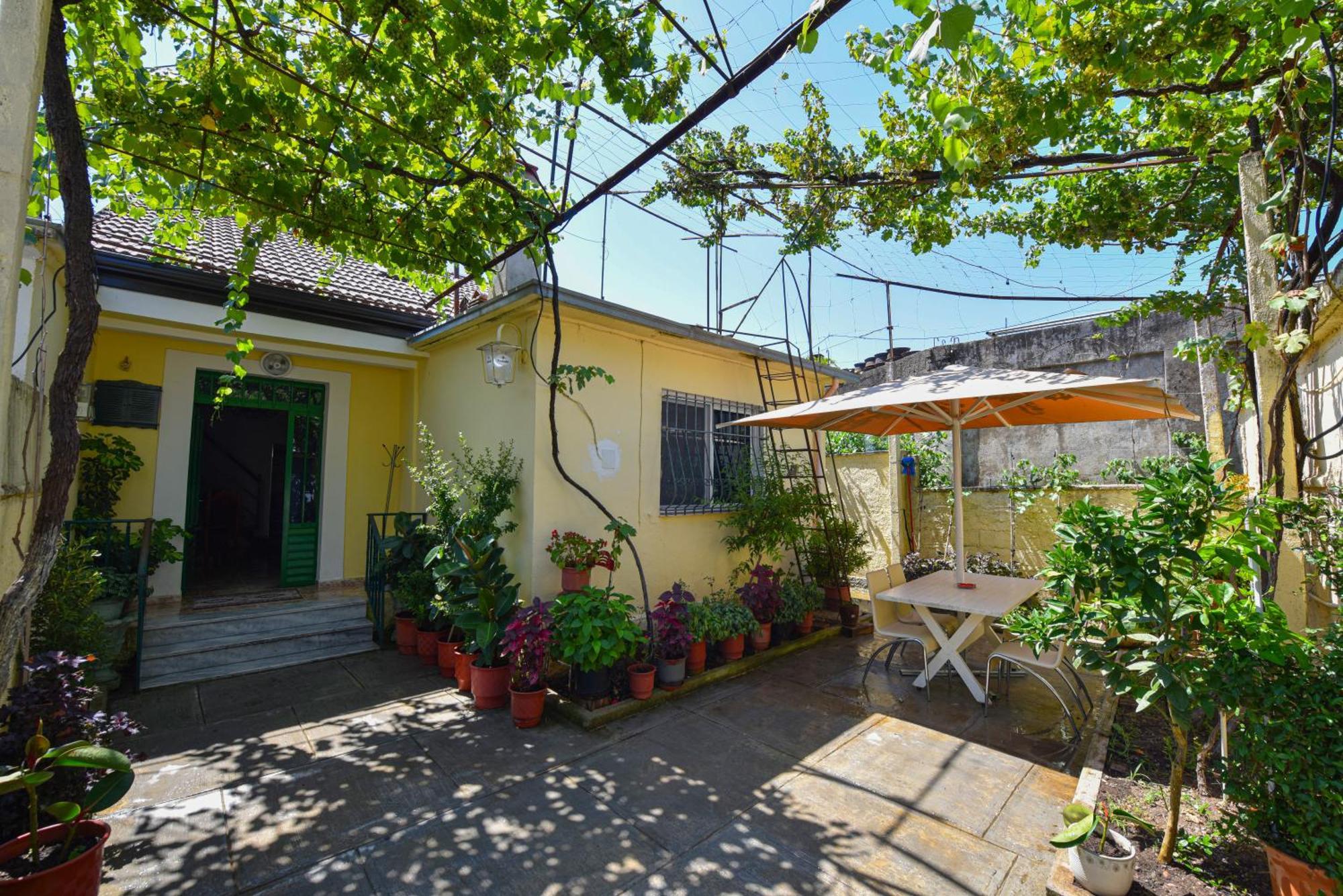 Fran'S Traditional House Shkodër Екстериор снимка